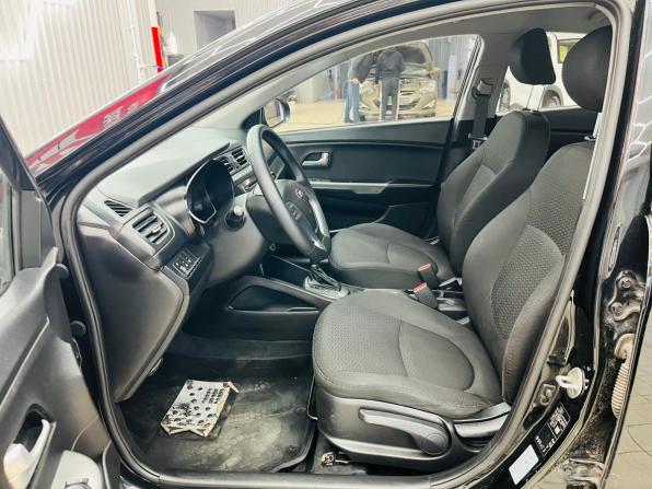 Kia Rio III Рестайлинг с пробегом 2015 года, цена 977 000 рублей, 145000 км, седан, Автокод Объявления