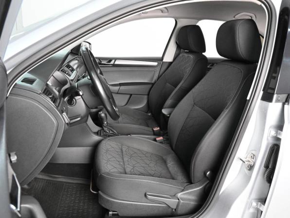 Skoda Rapid I Рестайлинг с пробегом 2019 года, цена 1 599 000 рублей, 52628 км, лифтбек, Автокод Объявления