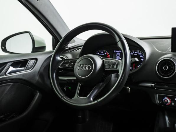 Audi A3 III (8V) Рестайлинг с пробегом 2019 года, цена 1 650 000 рублей, 118000 км, седан, Автокод Объявления