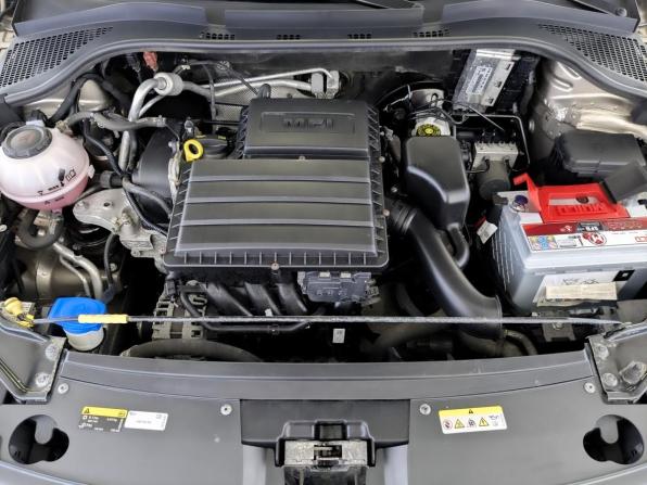 Volkswagen Polo VI с пробегом 2021 года, цена 1 650 000 рублей, 33690 км, лифтбек, Автокод Объявления