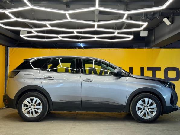 Peugeot 3008 II Рестайлинг с пробегом 2020 года, цена 1 599 000 рублей, 170188 км, внедорожник, Автокод Объявления