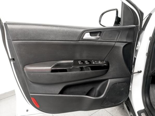 Kia Sportage IV Рестайлинг с пробегом 2020 года, цена 2 350 000 рублей, 143600 км, внедорожник, Автокод Объявления