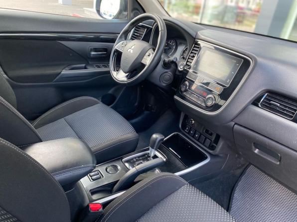 Mitsubishi Outlander III Рестайлинг 2 с пробегом 2018 года, цена 1 630 000 рублей, 195412 км, внедорожник, Автокод Объявления