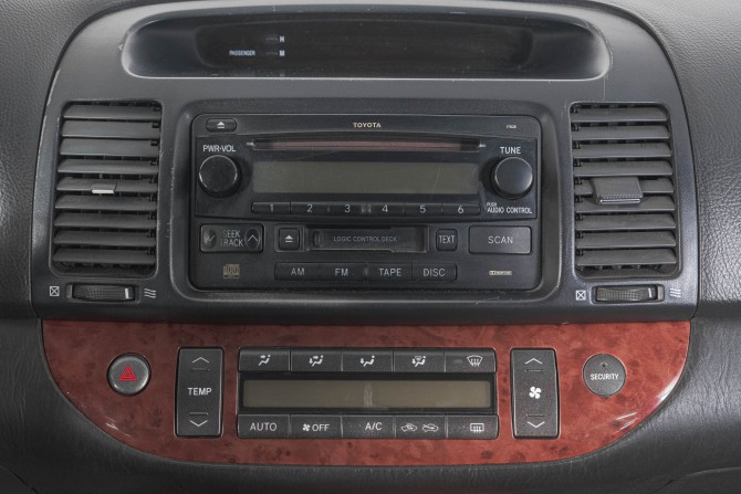 Toyota Camry V (XV30) Рестайлинг с пробегом 2004 года, цена 799 000 рублей, 250000 км, седан, Автокод Объявления