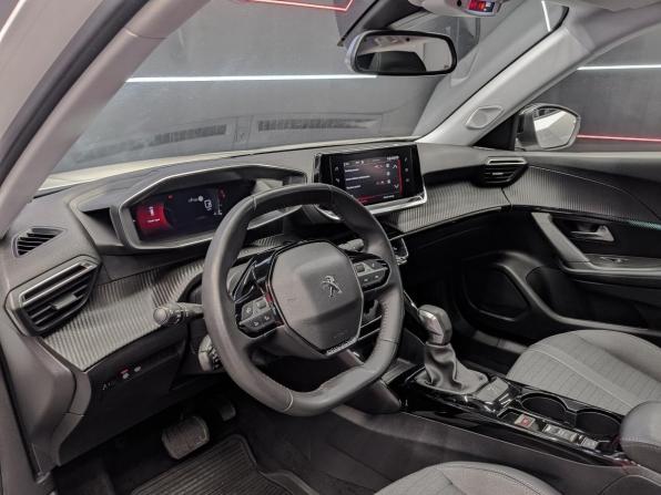 Peugeot 2008 II с пробегом 2022 года, цена 1 815 000 рублей, 102663 км, внедорожник, Автокод Объявления