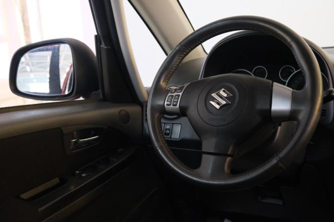Suzuki SX4 I (Classic) Рестайлинг с пробегом 2010 года, цена 1 099 000 рублей, 103000 км, хэтчбек, Автокод Объявления
