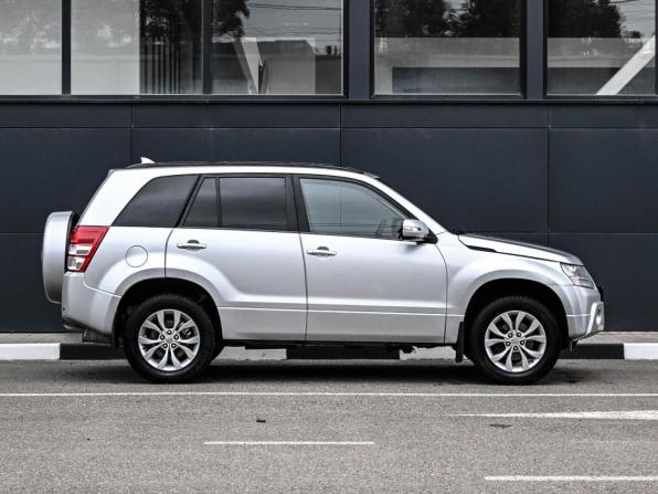 Suzuki Grand Vitara II Рестайлинг с пробегом 2010 года, цена 1 129 000 рублей, 226884 км, внедорожник, Автокод Объявления