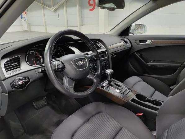 Audi A4 IV (B8) Рестайлинг с пробегом 2013 года, цена 1 380 000 рублей, 135095 км, седан, Автокод Объявления