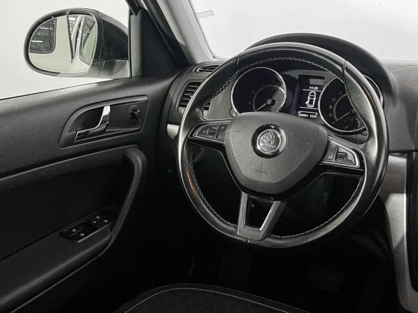 Skoda Yeti I Рестайлинг с пробегом 2016 года, цена 1 296 000 рублей, 169959 км, внедорожник, Автокод Объявления
