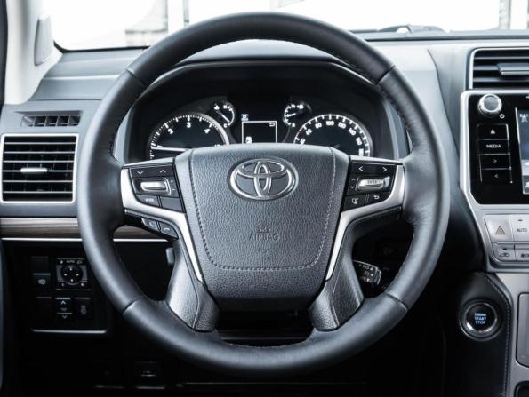 Toyota Land Cruiser Prado 150 Series Рестайлинг 2 с пробегом 2019 года, цена 4 920 000 рублей, 107773 км, внедорожник, Автокод Объявления