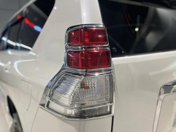Toyota Land Cruiser Prado 150 Series с пробегом 2011 года, цена 3 590 000 рублей, 128000 км, внедорожник, Автокод Объявления