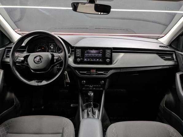 Skoda Rapid II с пробегом 2022 года, цена 1 625 000 рублей, 56429 км, лифтбек, Автокод Объявления