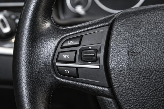 BMW 5 серии VI (F10/F11/F07) Рестайлинг с пробегом 2013 года, цена 1 949 000 рублей, 244000 км, седан, Автокод Объявления
