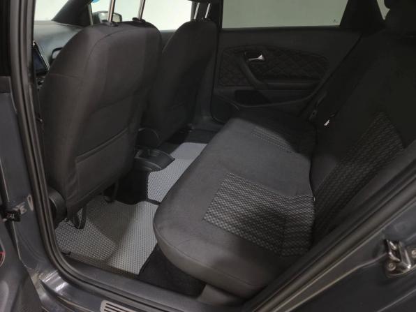 Volkswagen Polo V Рестайлинг с пробегом 2015 года, цена 930 000 рублей, 97098 км, седан, Автокод Объявления