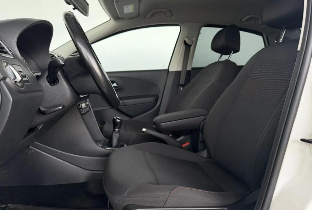 Volkswagen Polo V Рестайлинг Киров  - изображение 18