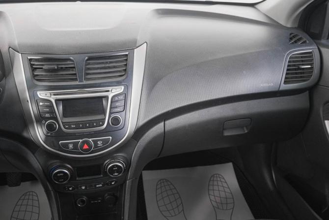 Hyundai Solaris I Рестайлинг с пробегом 2014 года, цена 699 000 рублей, 320000 км, седан, Автокод Объявления