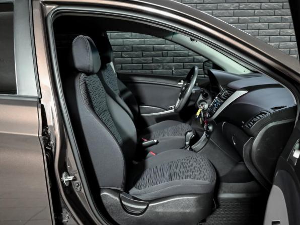 Hyundai Solaris I Рестайлинг с пробегом 2015 года, цена 1 100 000 рублей, 131986 км, седан, Автокод Объявления