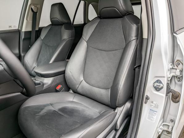 Toyota RAV4 V (XA50) с пробегом 2021 года, цена 3 590 000 рублей, 98544 км, внедорожник, Автокод Объявления