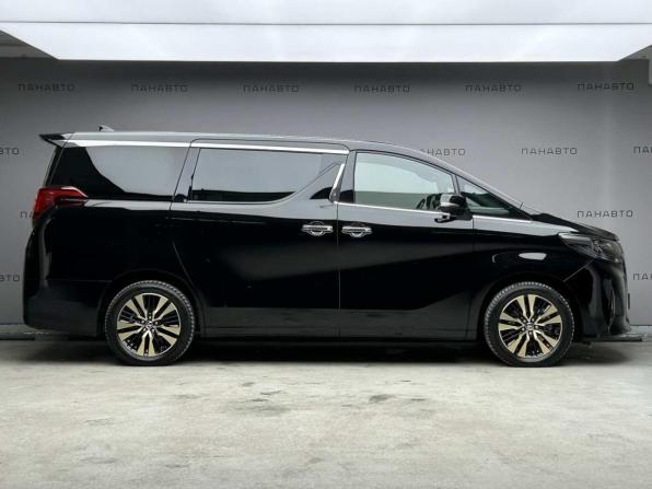 Toyota Alphard III Рестайлинг с пробегом 2022 года, цена 8 585 000 рублей, 31341 км, минивэн, Автокод Объявления