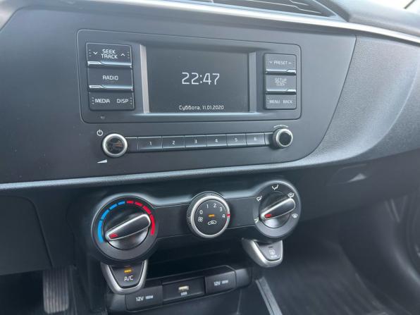 Kia Rio IV Рестайлинг с пробегом 2020 года, цена 1 650 000 рублей, 56600 км, седан, Автокод Объявления