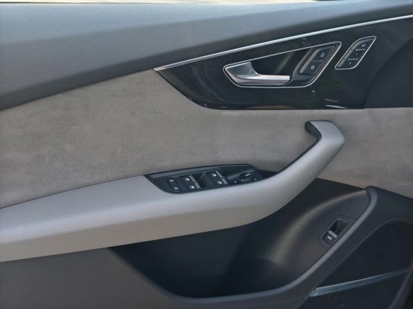 Audi Q8 I (4M) с пробегом 2020 года, цена 6 300 000 рублей, 113833 км, внедорожник, Автокод Объявления