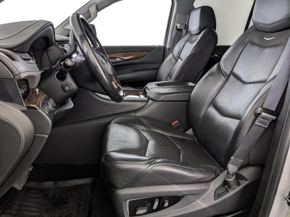 Cadillac Escalade IV с пробегом 2016 года, цена 4 125 000 рублей, 123601 км, внедорожник, Автокод Объявления