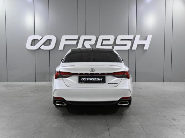 Toyota Avalon V с пробегом 2022 года, цена 3 399 000 рублей, 51529 км, седан, Автокод Объявления