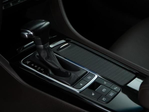 Kia Optima IV Рестайлинг с пробегом 2018 года, цена 1 587 965 рублей, 194450 км, седан, Автокод Объявления