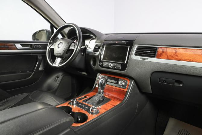 Volkswagen Touareg II с пробегом 2010 года, цена 1 959 000 рублей, 290000 км, внедорожник, Автокод Объявления