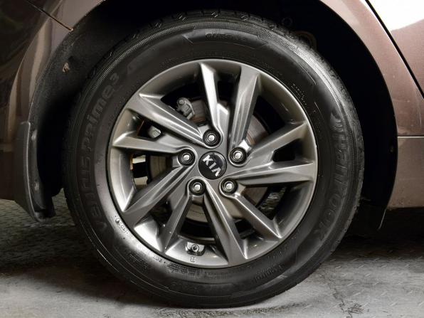 Kia Optima IV Рестайлинг с пробегом 2018 года, цена 1 649 999 рублей, 172524 км, седан, Автокод Объявления