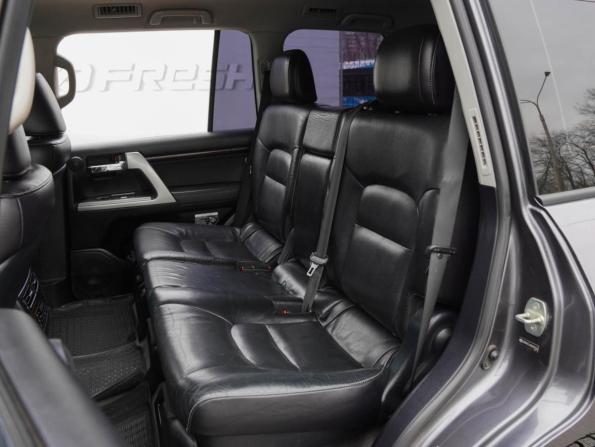 Toyota Land Cruiser 200 Series Рестайлинг 1 с пробегом 2012 года, цена 2 950 000 рублей, 290137 км, внедорожник, Автокод Объявления