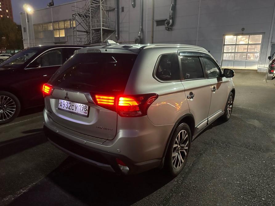 Mitsubishi Outlander III Рестайлинг 2 Санкт-Петербург  - изображение 4