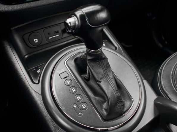 Kia Sportage III с пробегом 2012 года, цена 1 345 000 рублей, 232644 км, внедорожник, Автокод Объявления