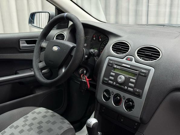 Ford Focus II с пробегом 2005 года, цена 449 000 рублей, 227411 км, хэтчбек, Автокод Объявления