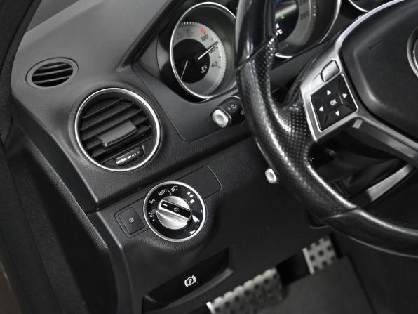 Mercedes-Benz C-Класс III (W204) Рестайлинг с пробегом 2013 года, цена 1 249 000 рублей, 250000 км, седан, Автокод Объявления