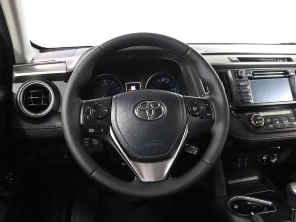 Toyota RAV4 IV (XA40) Рестайлинг с пробегом 2015 года, цена 2 199 900 рублей, 105977 км, внедорожник, Автокод Объявления