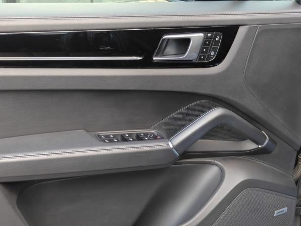 Porsche Cayenne III с пробегом 2021 года, цена 8 499 000 рублей, 41775 км, внедорожник, Автокод Объявления