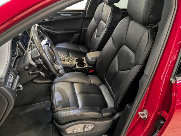 Porsche Macan I Рестайлинг с пробегом 2021 года, цена 5 800 000 рублей, 37383 км, внедорожник, Автокод Объявления