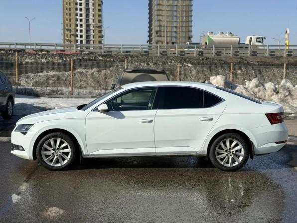 Skoda Superb III с пробегом 2018 года, цена 1 645 000 рублей, 165000 км, лифтбек, Автокод Объявления