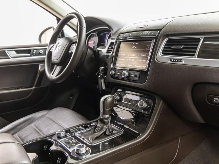 Volkswagen Touareg II Рестайлинг Волгоград  - изображение 35