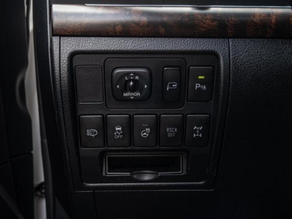 Toyota Land Cruiser 200 Series Рестайлинг 1 с пробегом 2013 года, цена 3 620 000 рублей, 293098 км, внедорожник, Автокод Объявления
