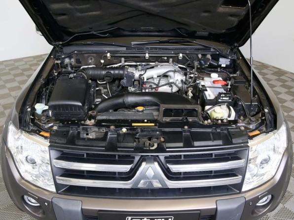 Mitsubishi Pajero IV с пробегом 2011 года, цена 1 350 000 рублей, 269845 км, внедорожник, Автокод Объявления