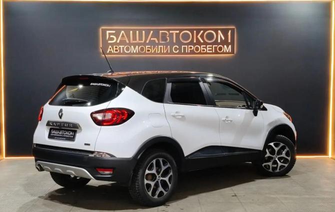 Renault Kaptur I Рестайлинг с пробегом 2021 года, цена 1 674 000 рублей, 67874 км, внедорожник, Автокод Объявления