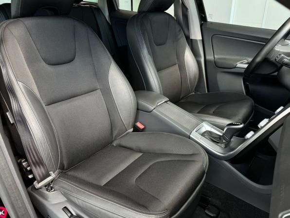 Volvo XC60 I Рестайлинг с пробегом 2017 года, цена 2 250 000 рублей, 179000 км, внедорожник, Автокод Объявления