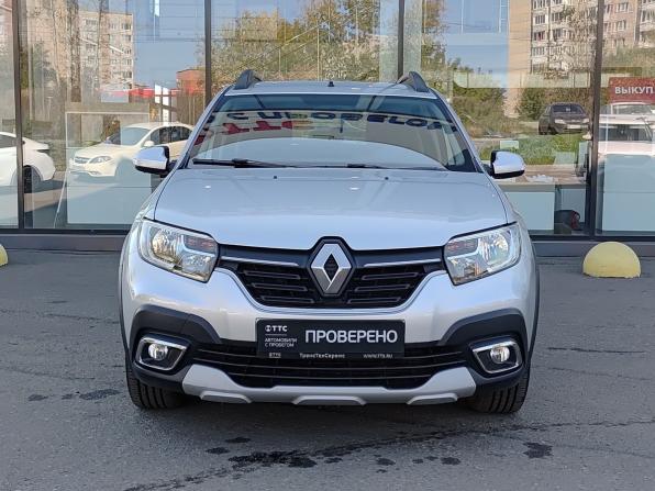 Renault Sandero II Рестайлинг с пробегом 2019 года, цена 1 255 000 рублей, 33800 км, хэтчбек, Автокод Объявления