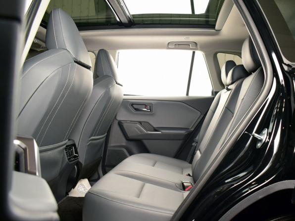 Toyota RAV4 VI (XA60) с пробегом 2026 года, цена 4 285 995 рублей, 8 км, внедорожник, Автокод Объявления