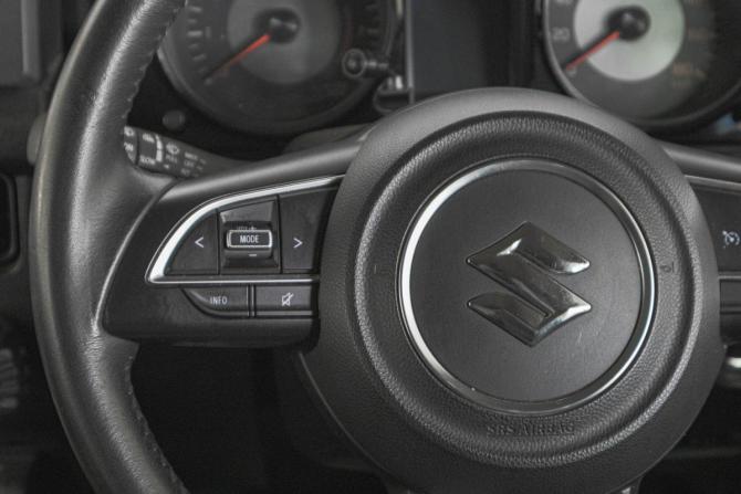 Suzuki Jimny IV с пробегом 2018 года, цена 2 149 000 рублей, 46000 км, внедорожник, Автокод Объявления
