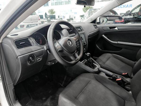 Volkswagen Jetta VI с пробегом 2015 года, цена 850 000 рублей, 239272 км, седан, Автокод Объявления