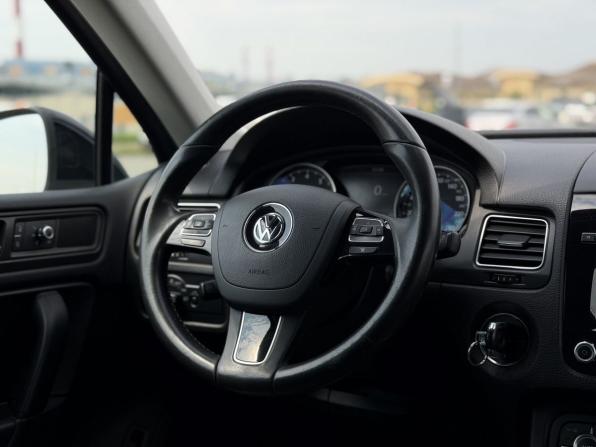 Volkswagen Touareg II с пробегом 2013 года, цена 2 050 000 рублей, 241200 км, внедорожник, Автокод Объявления