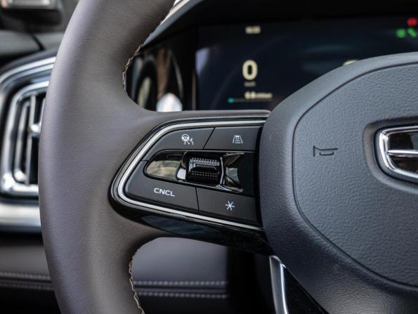Geely Monjaro I Рестайлинг 2 с пробегом 2026 года, цена 4 150 000 рублей, 54 км, внедорожник, Автокод Объявления